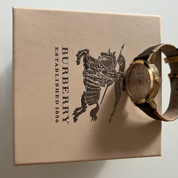 Burberry Women\'s Watch-BU9032/Gold Tone/Swiss made-preowned main image 4